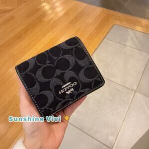 NWT Coach Snap Wallet In Signature Denim CDF22 denim/Silver/Black